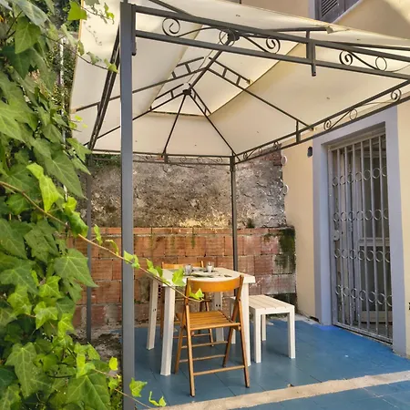 The Little Terrace Flat Apartment