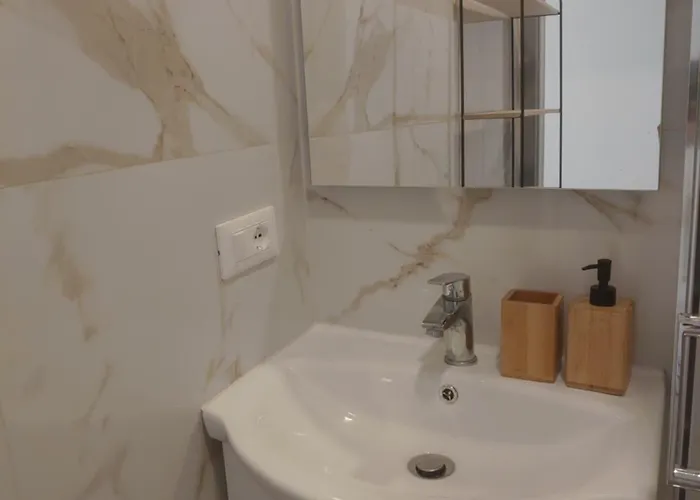 The Little Terrace Flat Apartment *