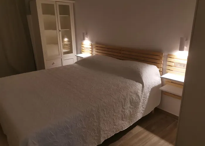 The Little Terrace Flat Apartment *